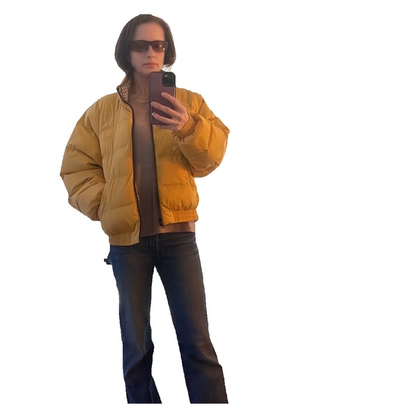 Levi’s Reversible Puffer Jacket yellow on one side - leopard and Black on other - Picture 13 of 13